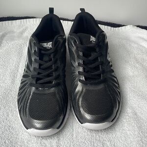 Everlast sports memo tech insoles running shoes lightweight black and silver W8